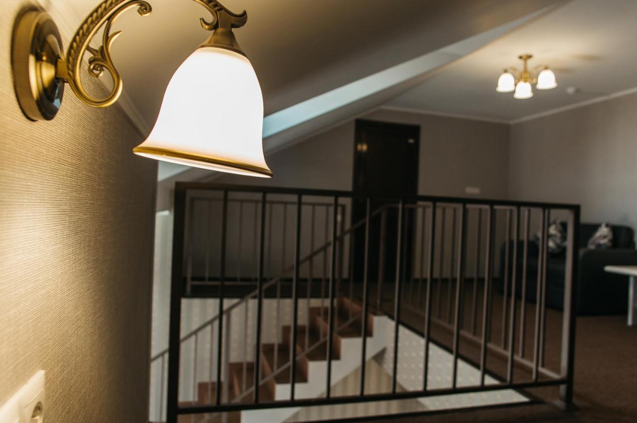 Belastok Hotel Njasvizj Eksteriør bilde
