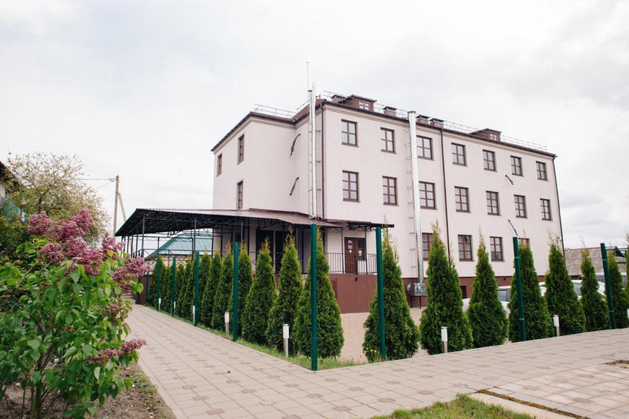 Belastok Hotel Njasvizj Eksteriør bilde