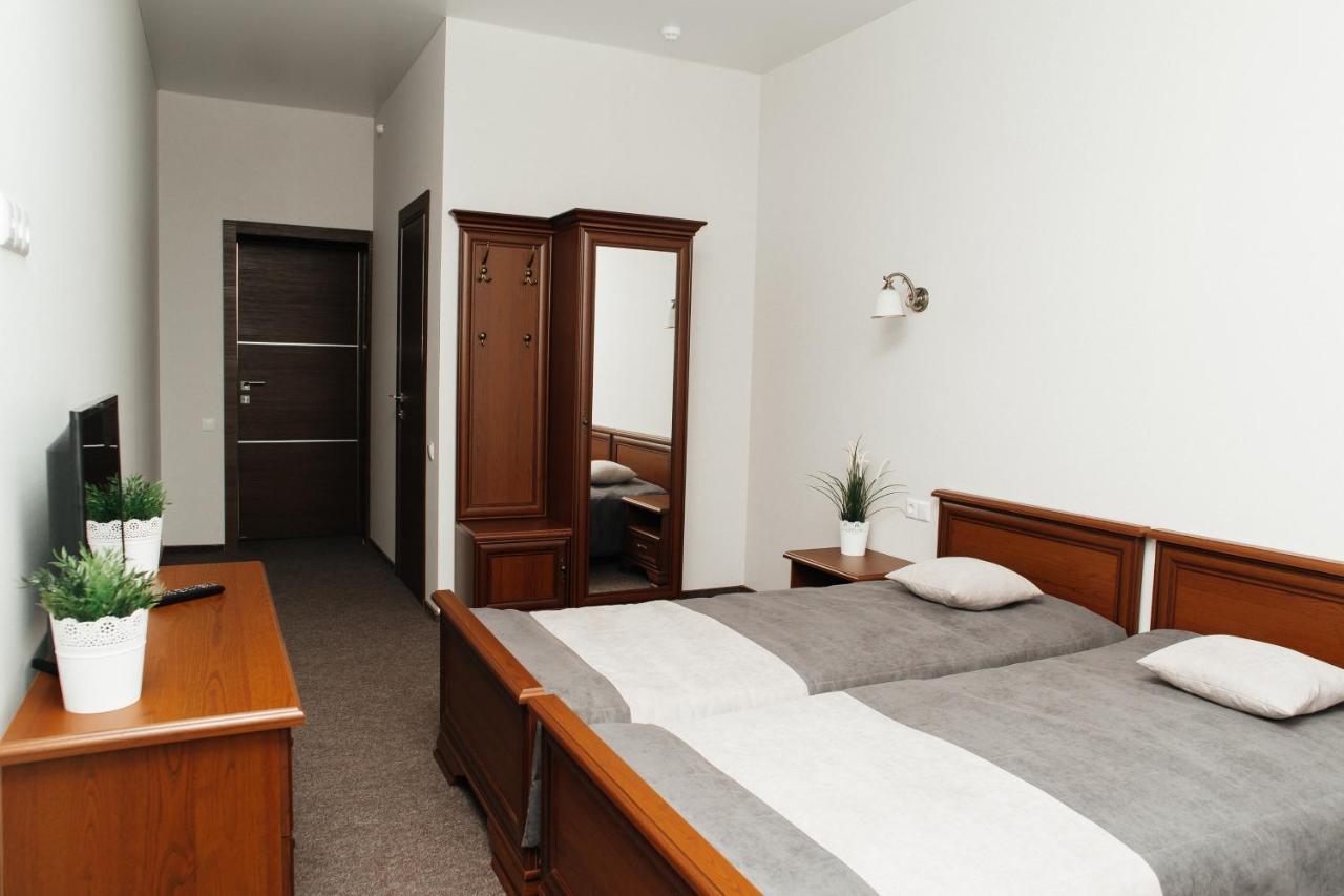 Belastok Hotel Njasvizj Eksteriør bilde